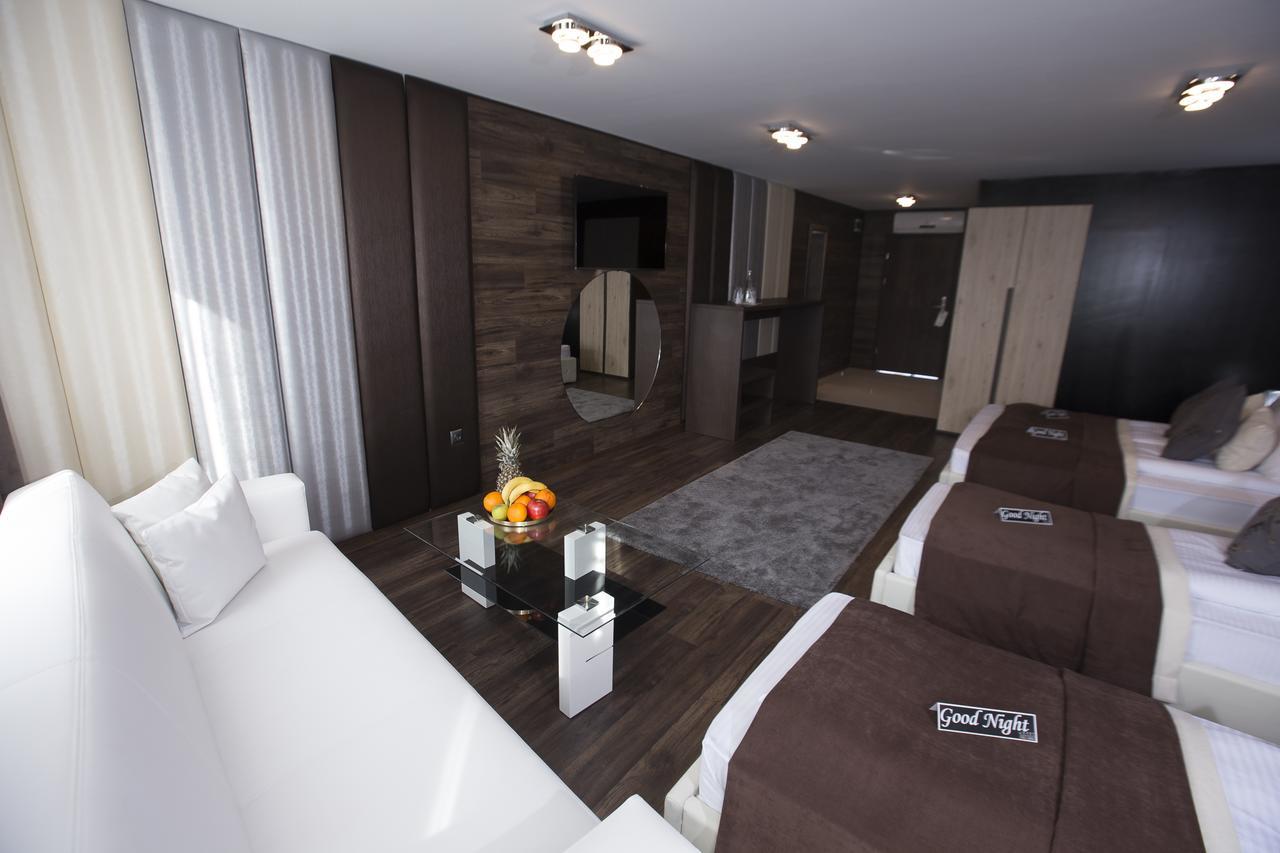 Acktion Deluxe Hotel Shumen Exterior photo