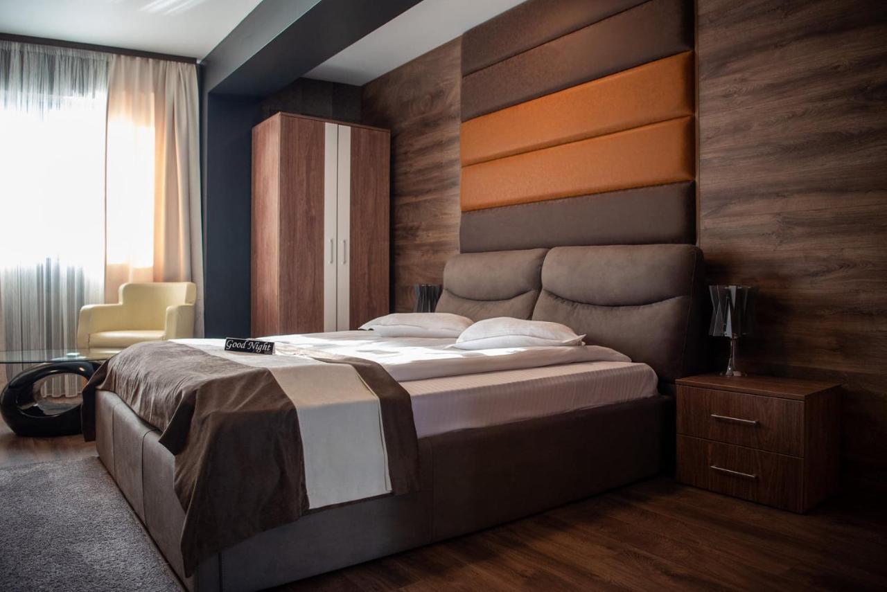 Acktion Deluxe Hotel Shumen Exterior photo