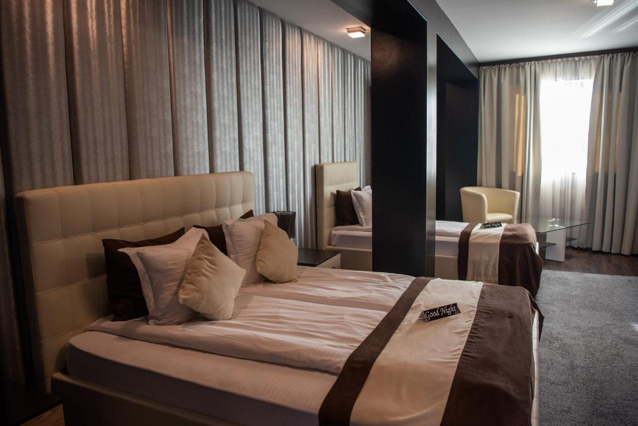 Acktion Deluxe Hotel Shumen Exterior photo